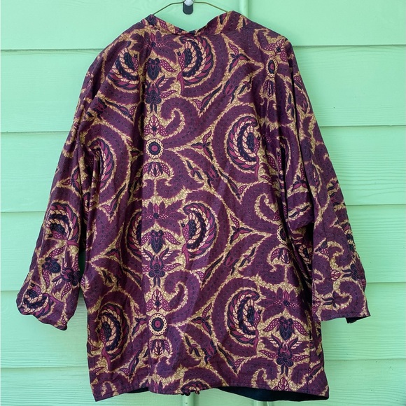 Lovely Indonesian Cotton Jacket L-XL Beautiful design with garnet, gold & black. - Picture 5 of 5